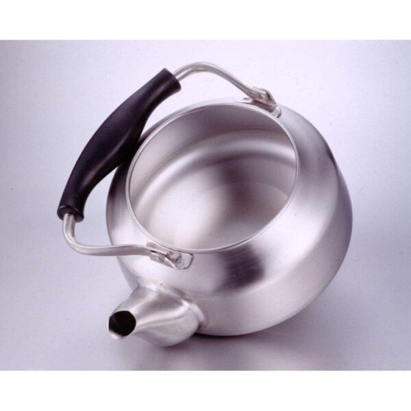 Sori Yanagi Stainless Steel Kettle Mirror