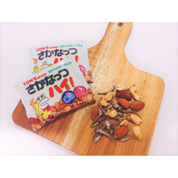 Ton's Sakanuts Hi! Dried Fish Snack with Mixed Nuts (Pack of 30 Bags)