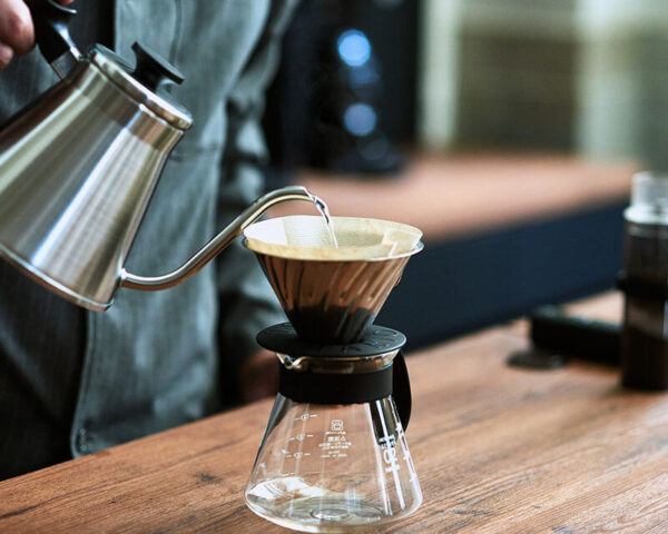 Hario V60 Fit Drip Kettle – Gooseneck Coffee Kettle with Ergonomic Design