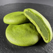 matcha-milk-confectioneries-emerald-10-piece-package