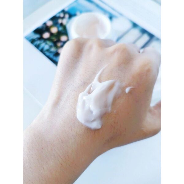 Axxzia-Beauty-Force-Moist-Rich-Cream-Luxurious-Face-Cream-30g-6-2024-06-13T02_33_02.324Z