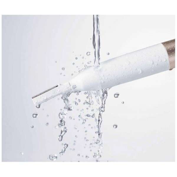 Panasonic-Waterproof-Body-Shaver-Wet-Dry-Use-Battery-Operated-ES-WR61_2