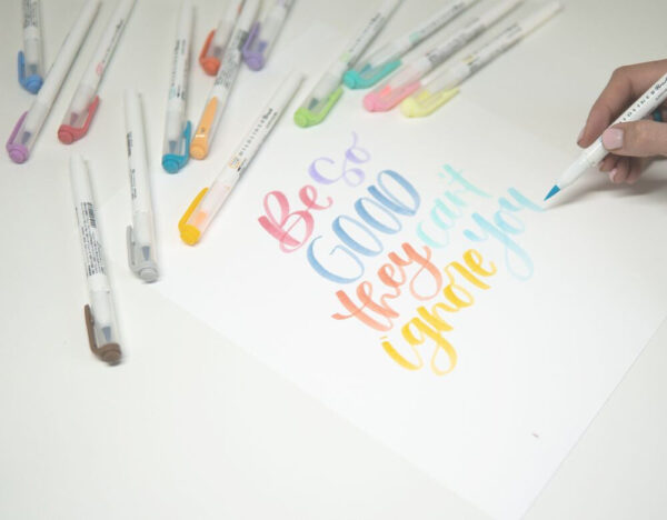 zebra-mildliner-brush-pens-lifestyle-2_21